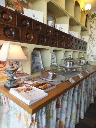 The Old Copper Kettle