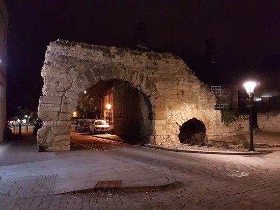 Newport Arch